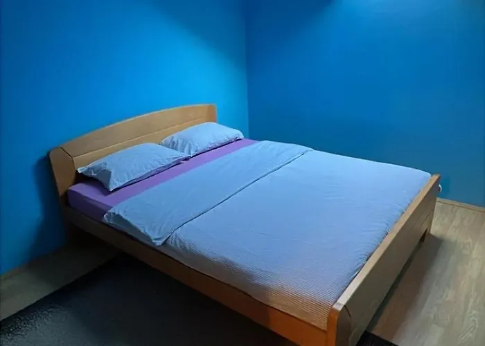 Apartment Paradiso 5 *